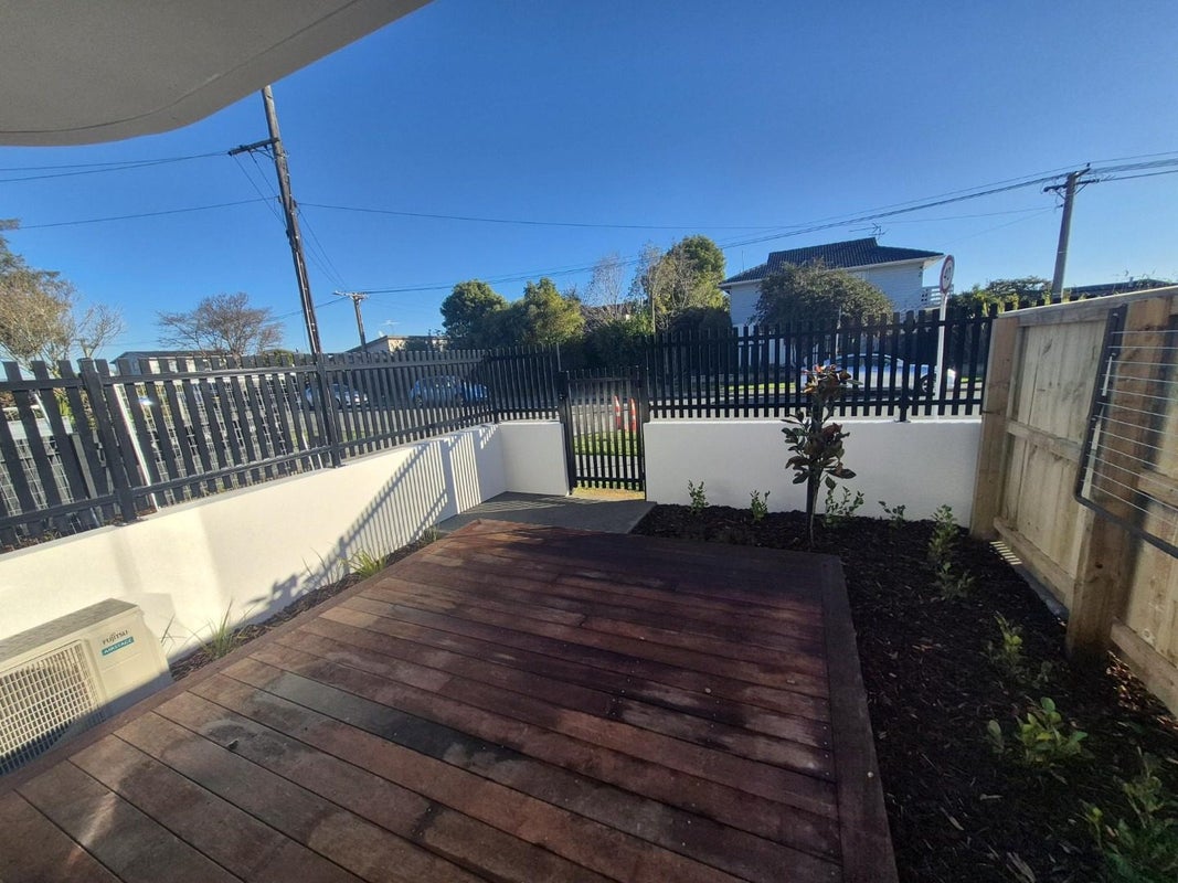 3/94 Geraldine Street, Edgeware, Christchurch - Carousel 13