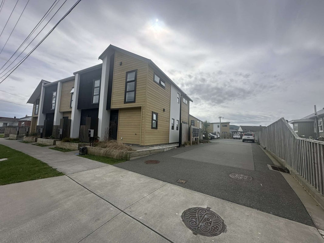 16/35 Rata Street, Naenae, Lower Hutt - Carousel 2