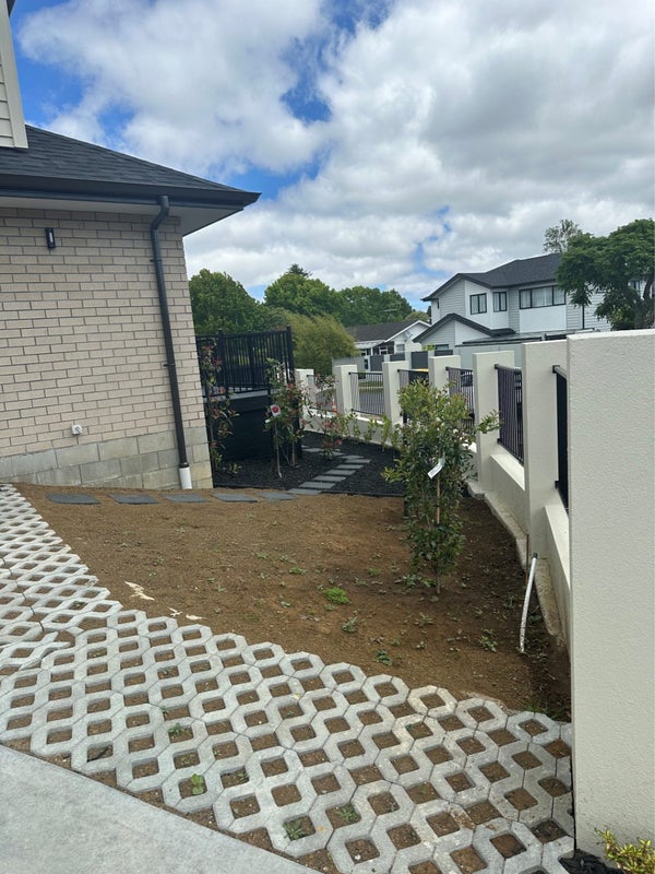 5 Mander Place, Bucklands Beach, Auckland - Carousel 2