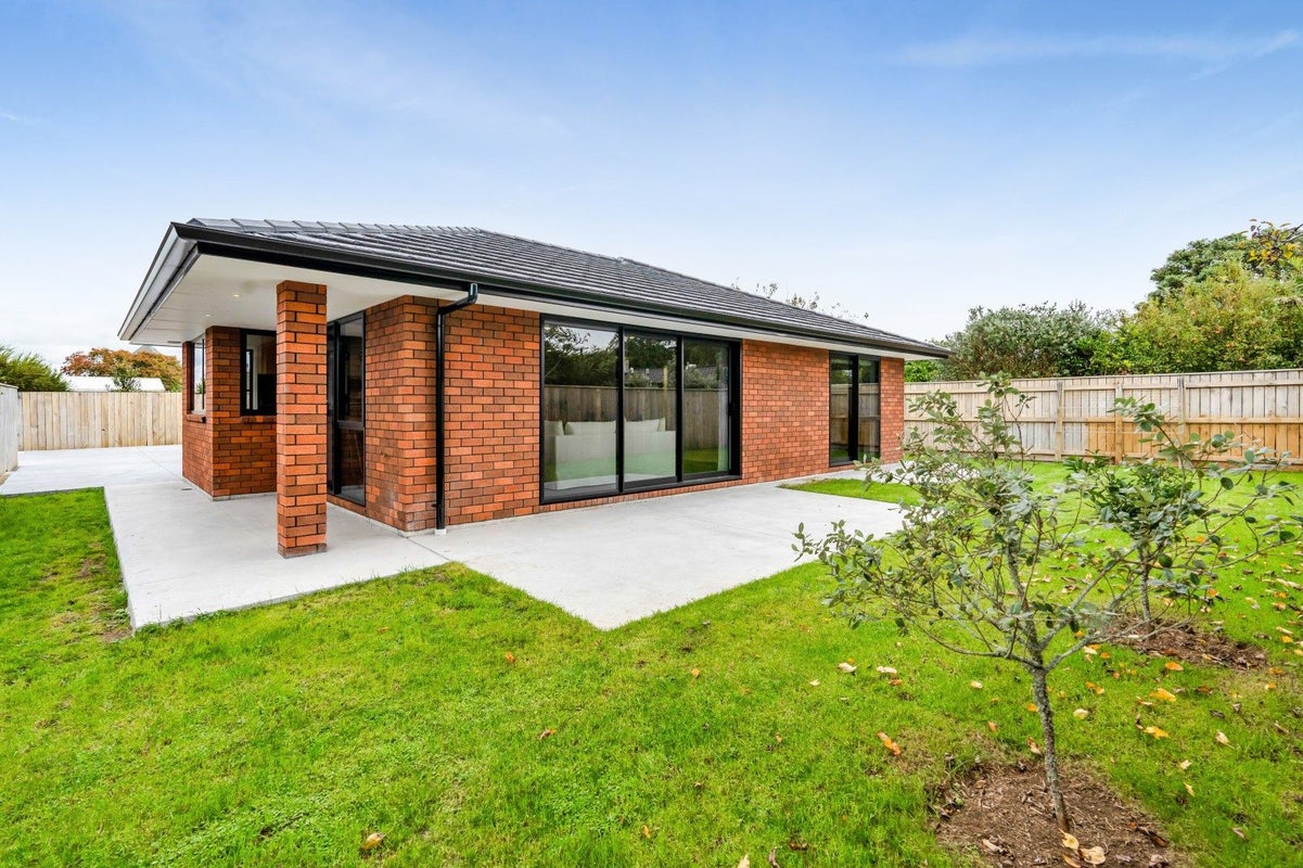 18D Virginia Place, Whalers Gate, New Plymouth - Carousel 35