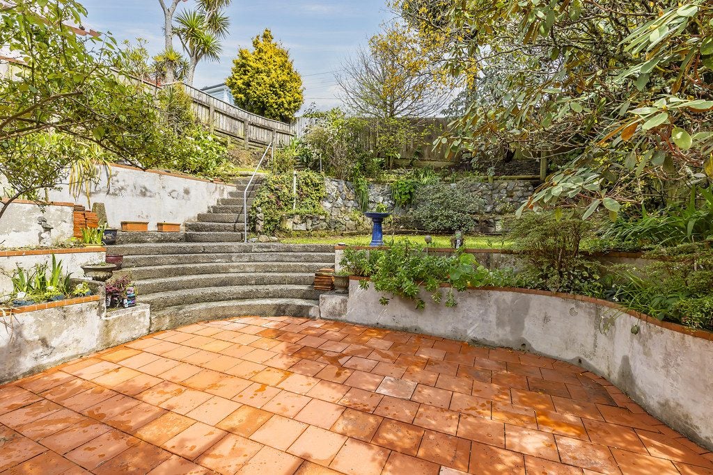 2 Ponsonby Road, Karori, Wellington - Carousel 15