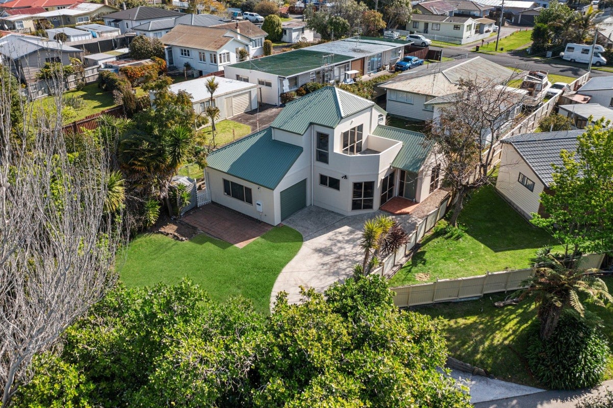 50 Church Street, Gate Pa, Tauranga - Carousel 1