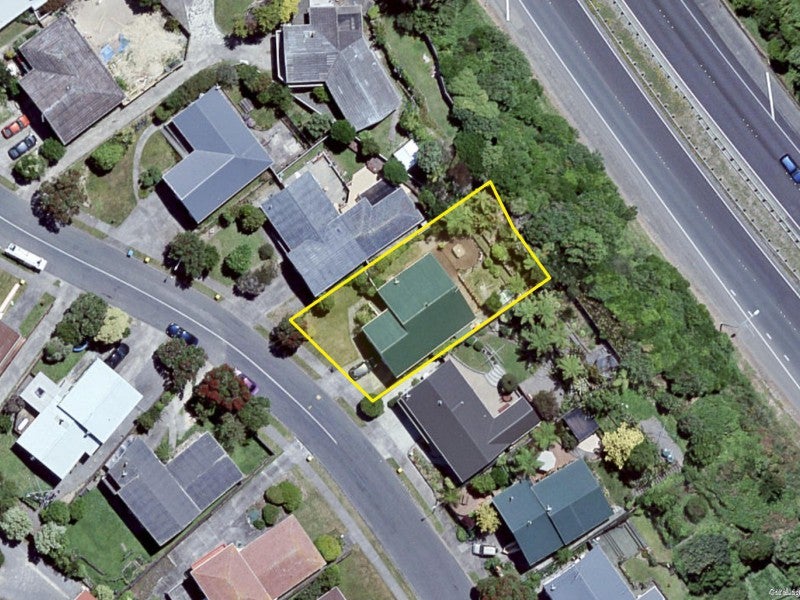 113 Taylor Terrace, Tawa, Wellington - Carousel 17