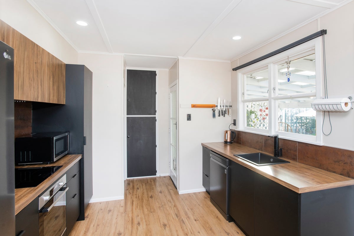 8 Haig Street, Te Hapara, Gisborne - Carousel 2