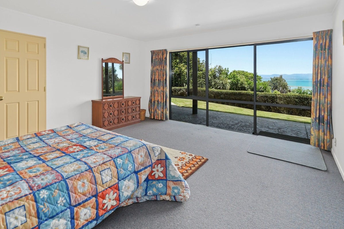 54 Wastney Terrace, Marybank, Nelson - Carousel 1