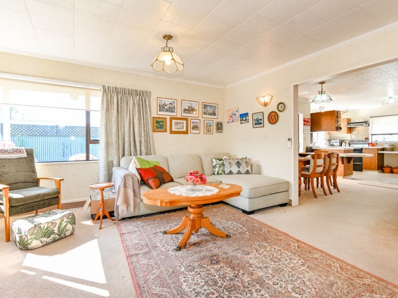 2/14 Palmer Place, Parkvale, Hastings - Carousel 2