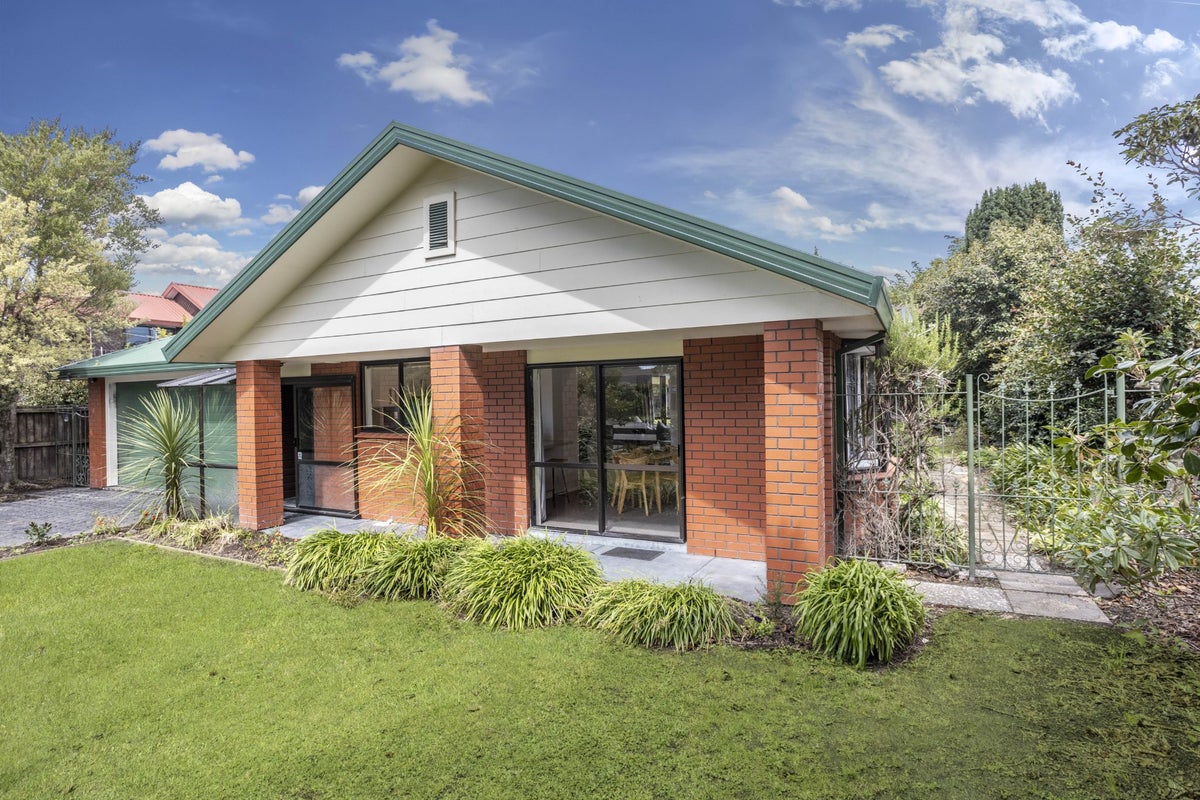 30 Lancewood Drive, Halswell, Christchurch - Carousel 2