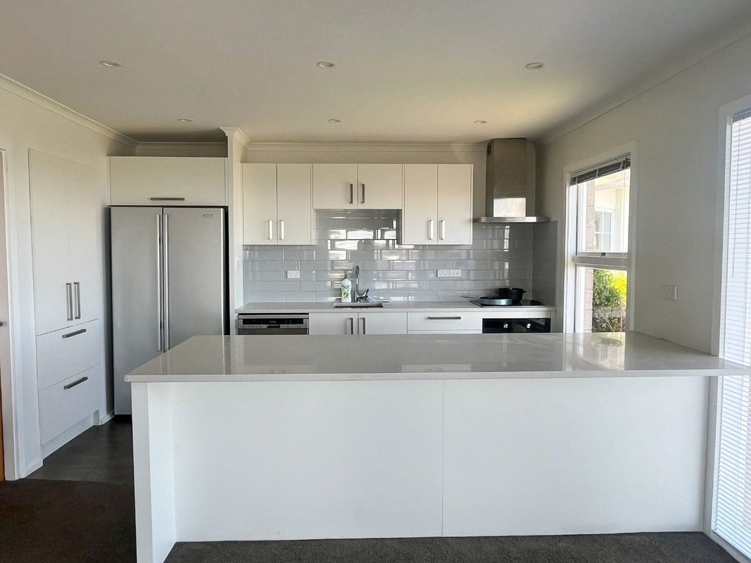 9 Patchett Place, Cashmere, Christchurch - Carousel 2
