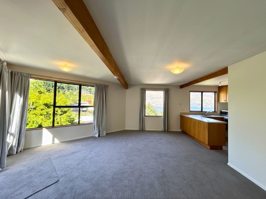 10B Wye Place, Fernhill, Queenstown - Carousel 10
