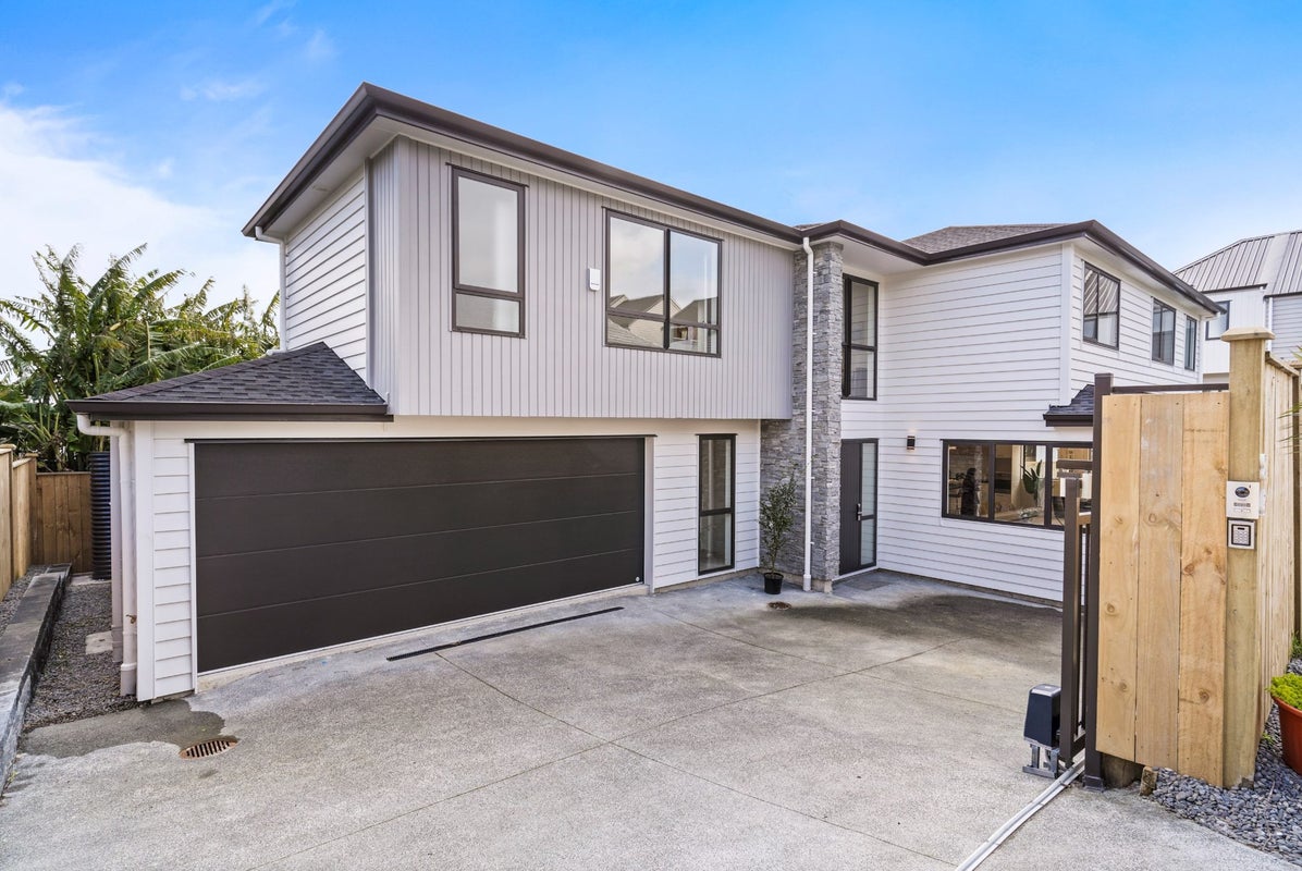 84 Te Atatu Road, TE ATATU SOUTH, AUCKLAND - Carousel 2