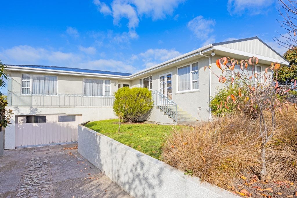 43 Stuart Street, Holmes Hill, Oamaru - Carousel 1