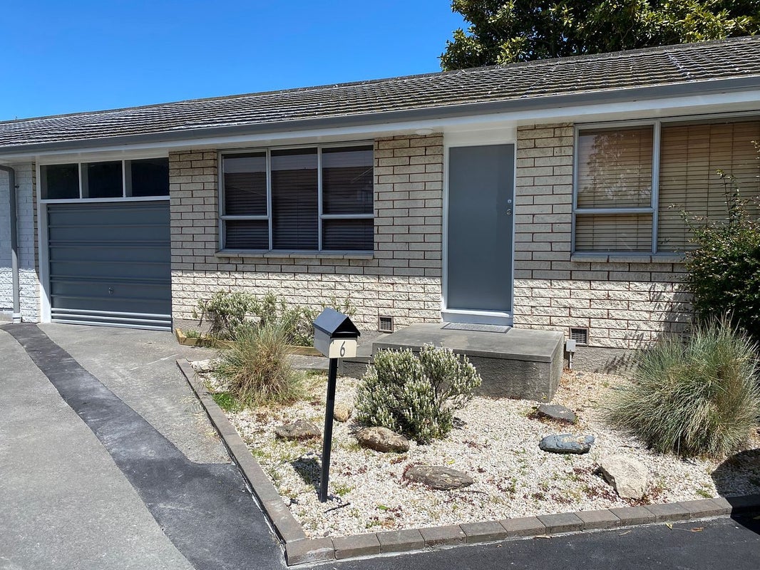 1/6 Timbertop Lane, Saint Martins, Christchurch - Carousel 2