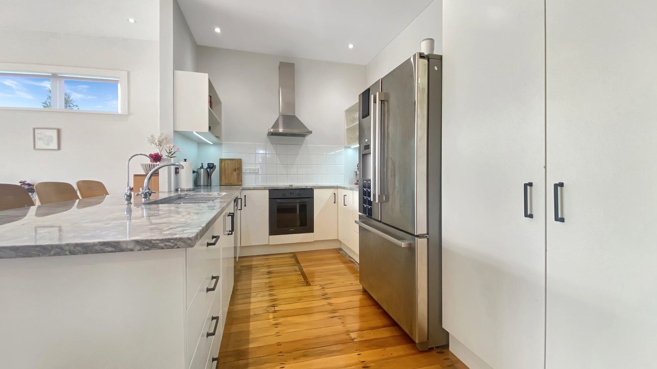 11 Calgary Street, Sandringham, Auckland - Carousel 2