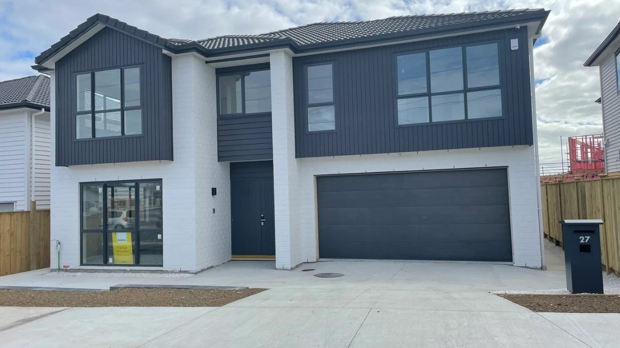 27 Dungloe AVENUE, Flat Bush, Auckland - Carousel 1