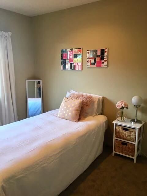 59 Saint James Drive, Huntington, Hamilton - Carousel 2