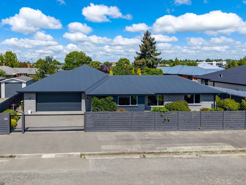 18 Johnstone Street, Tinwald, Ashburton - Carousel 1