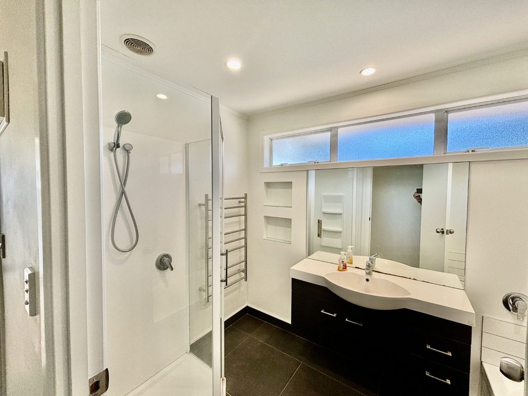 37 Hillcrest Road, Hillcrest, Hamilton - Carousel 2