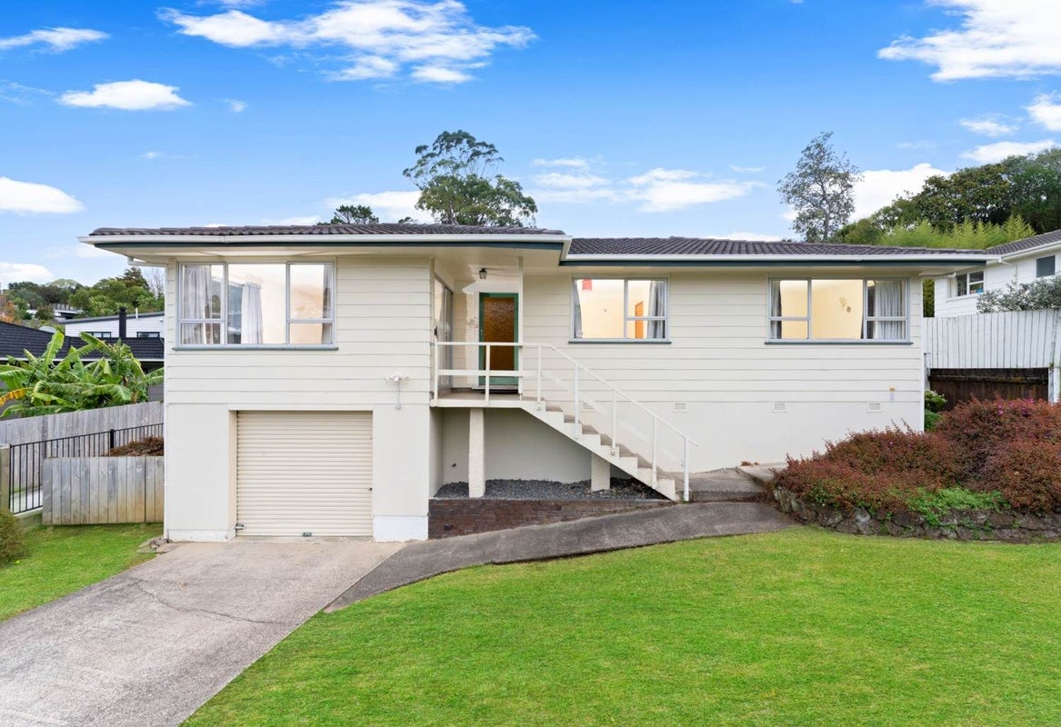 78 Salamanca Road, Sunnynook, Auckland - Carousel 1