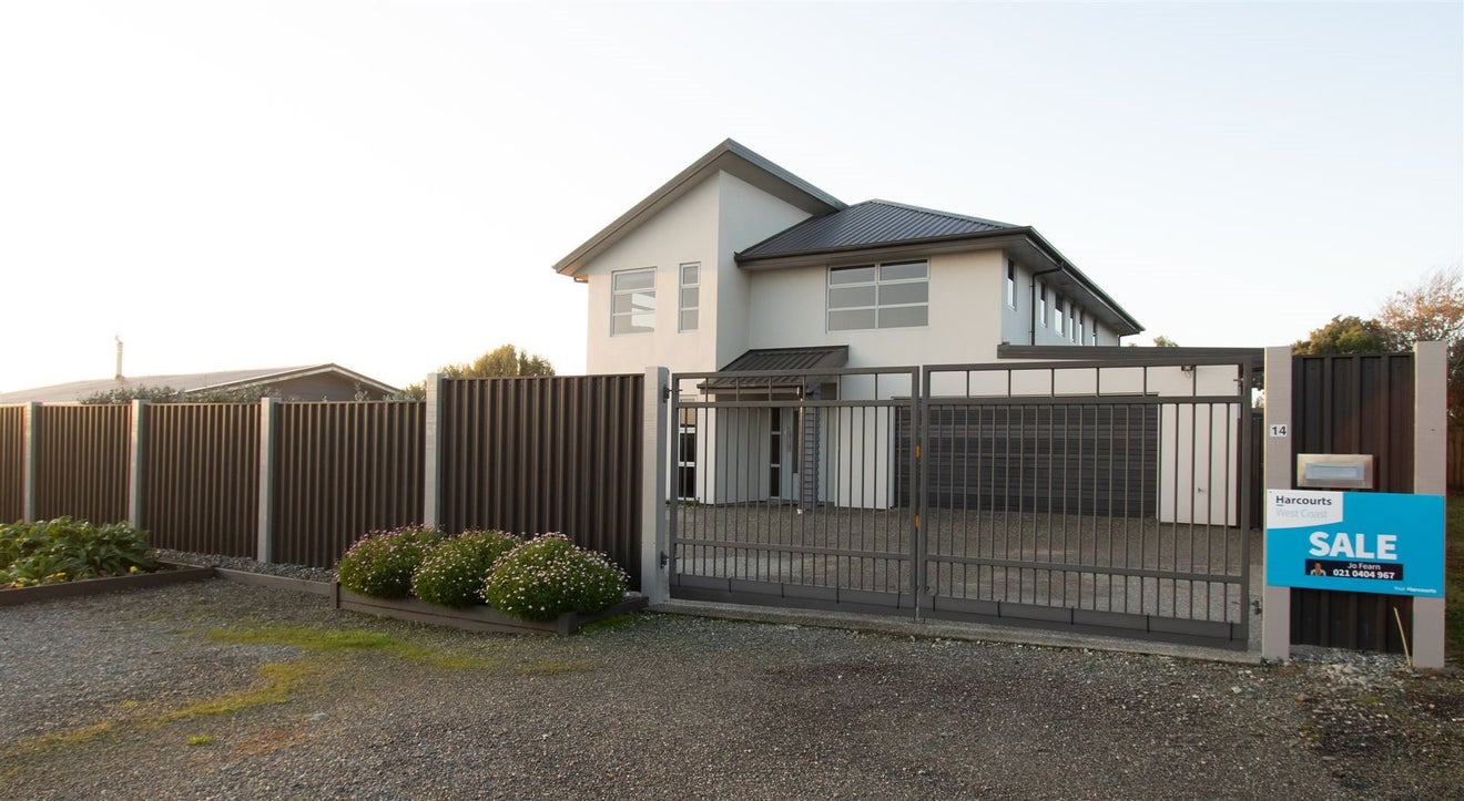 14 Richards Drive, Hokitika - Carousel 2