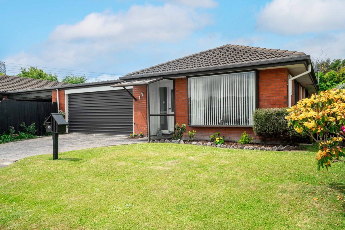 14B Dumfries Drive, Hei Hei, Christchurch - Carousel 2