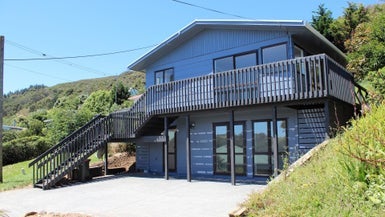 23 Erua Road, Ostend, Waiheke Island - Carousel 1