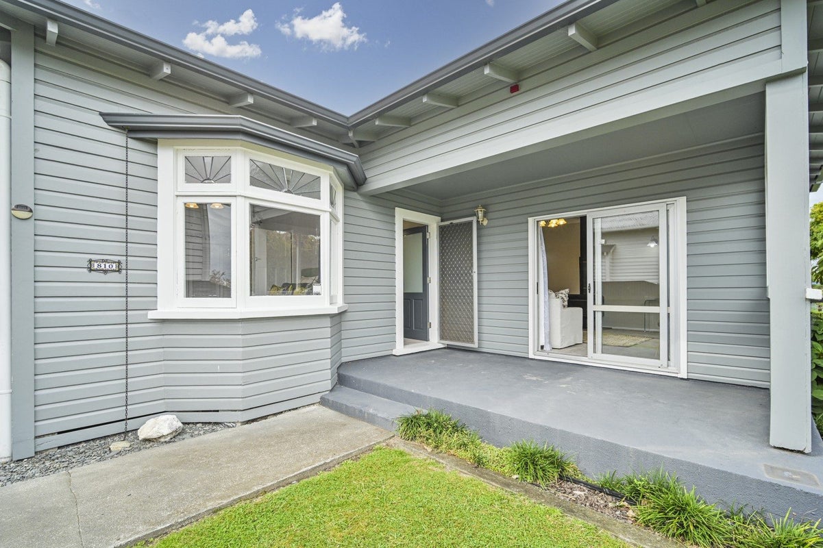 810 Queen Street West, Saint Leonards, Hastings - Carousel 2