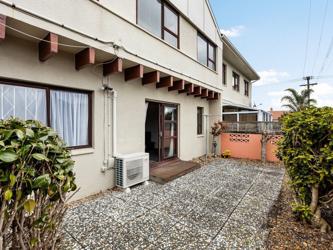 3/106 MacFarlane Street, Hamilton East, Hamilton - Carousel 1