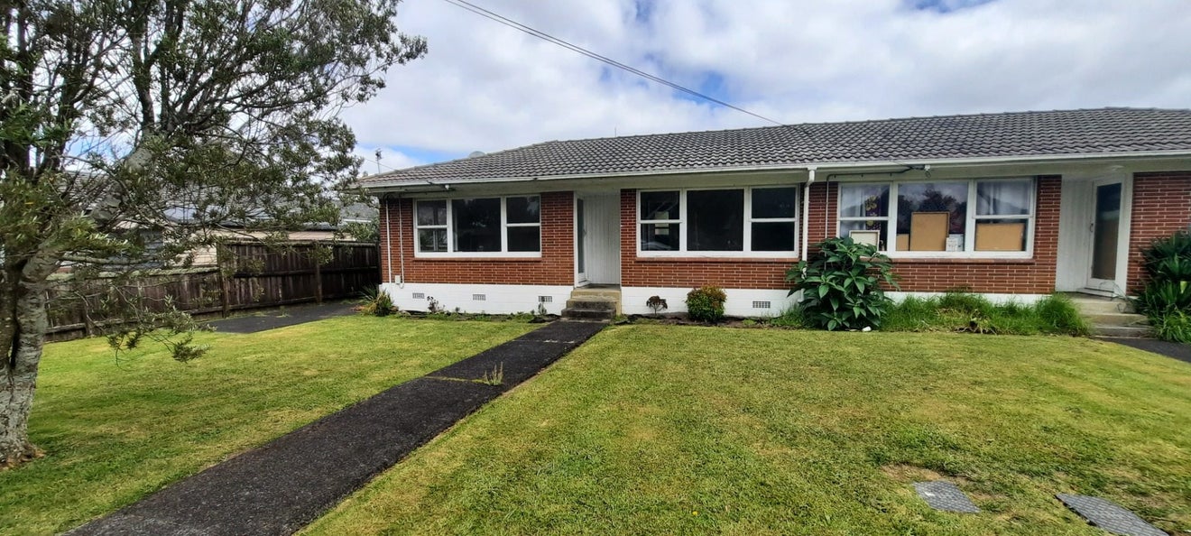 1/468 Swanson Road, Ranui, Auckland - Carousel 1