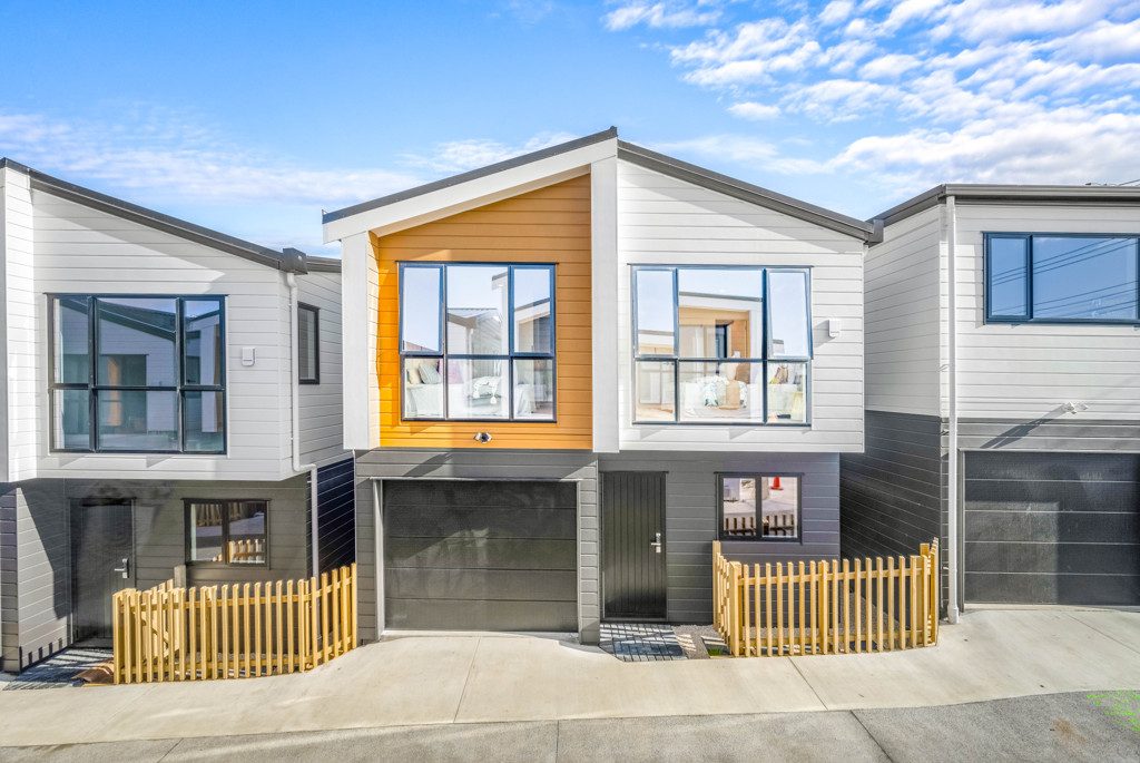 108E Taikata Road, Te Atatu Peninsula, Auckland - Carousel 2