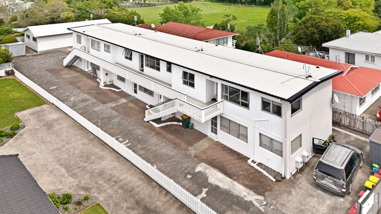 355 St Aubyn Street, Moturoa, New Plymouth - Carousel 1