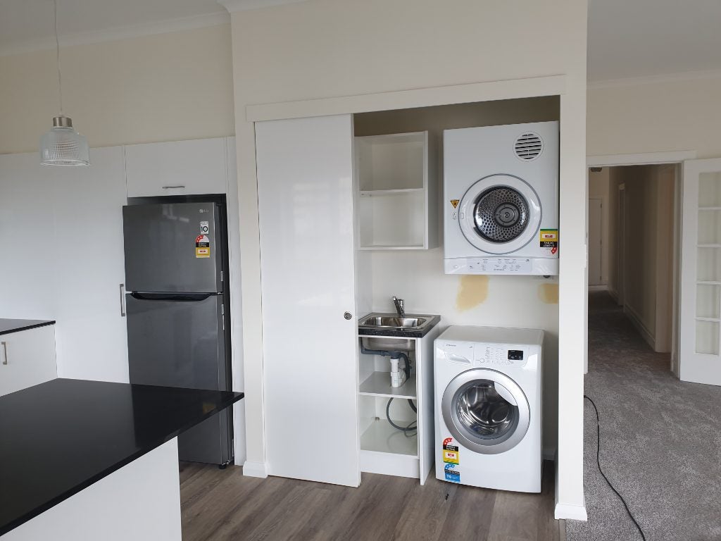 111 Grant Road, Thorndon, Wellington - Carousel 9
