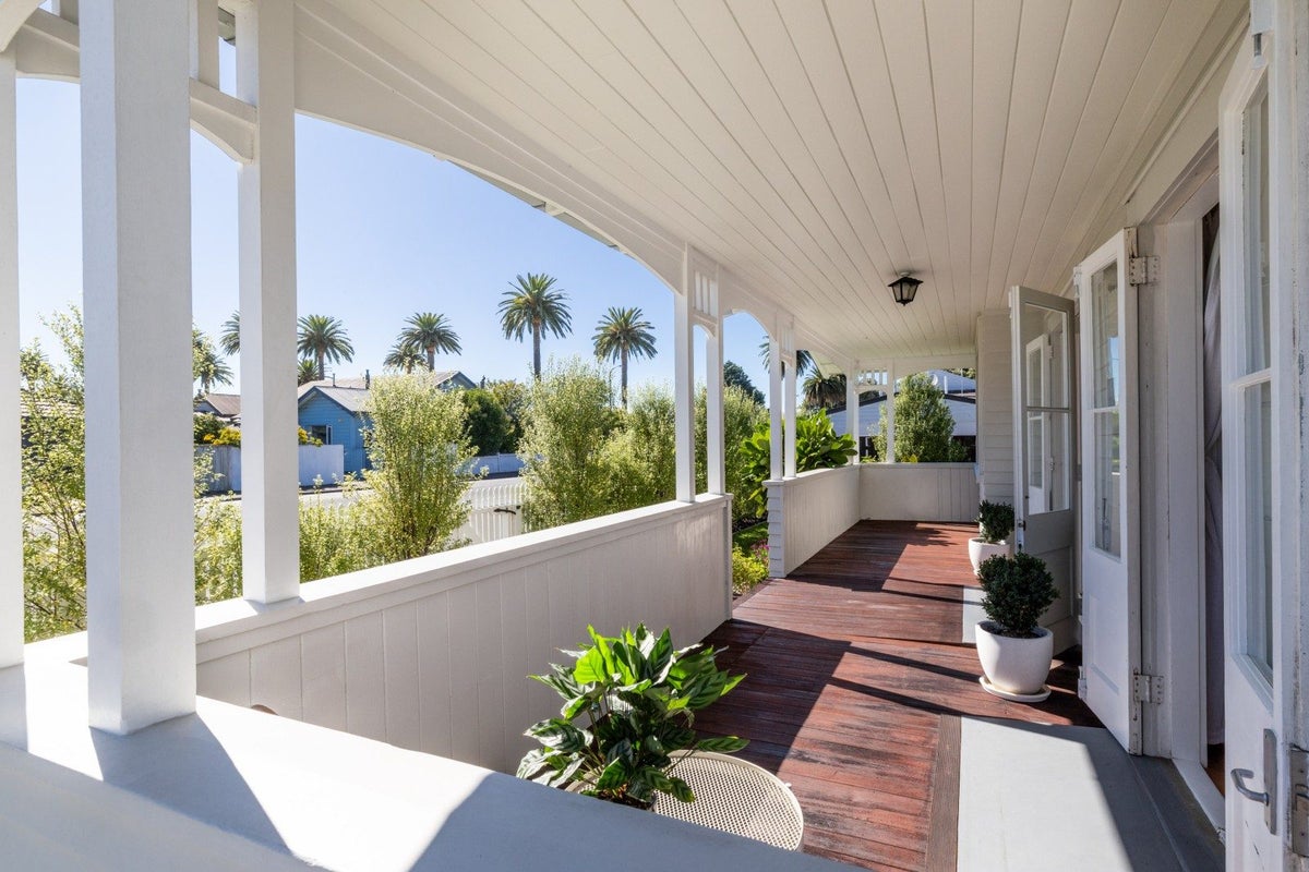 24A Jull Street, Napier South, Napier - Carousel 17