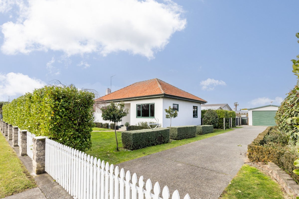 209 Sylvan Road, Parkvale, Hastings - Carousel 1