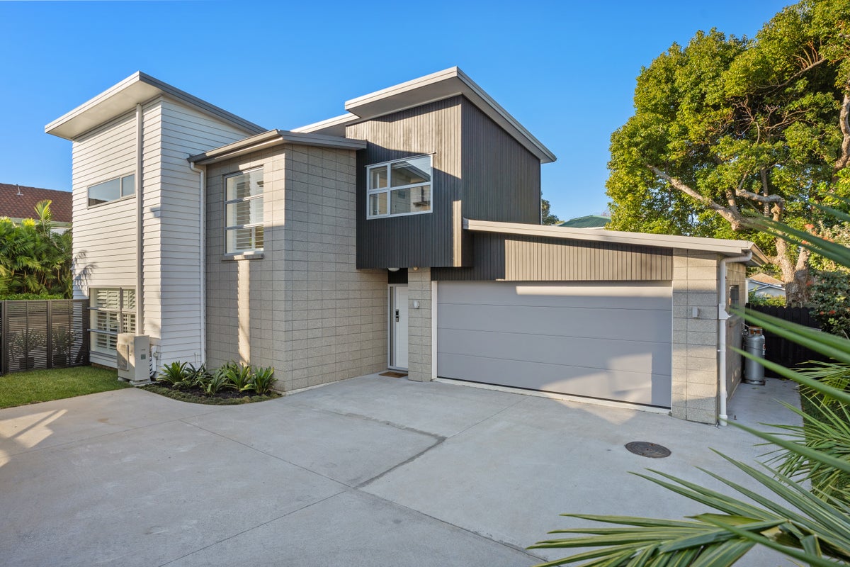 33D Moana Avenue, Onehunga, Auckland - Carousel 1