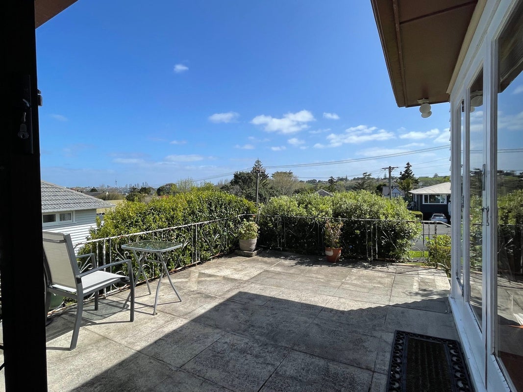 56 Fancourt Street, Meadowbank, Auckland - Carousel 2