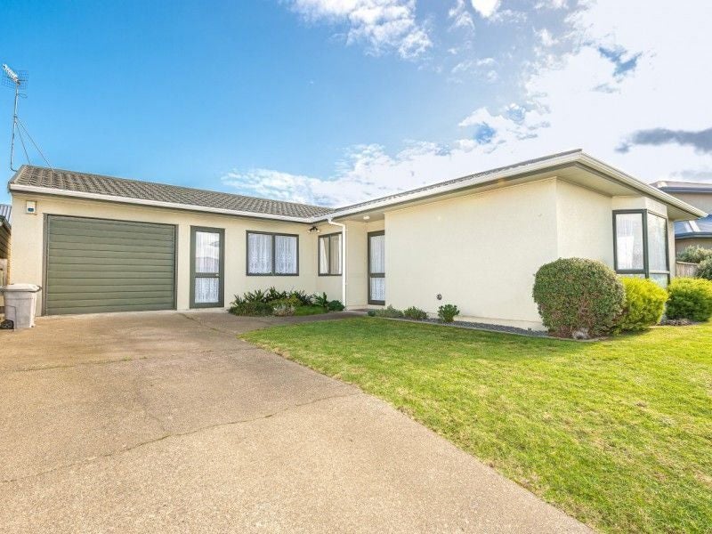 7 Sherwood Place, Springvale, Whanganui - Carousel 1