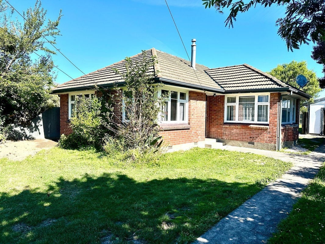 157 Langdons Road, Northcote, Christchurch - Carousel 1