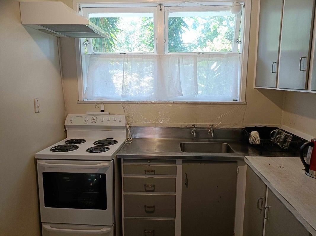 1/23 View Road, Mount Eden, Auckland - Carousel 2