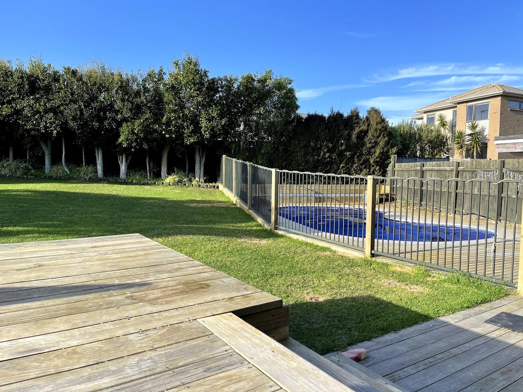 11A September Place, Forrest Hill, Auckland - Carousel 1
