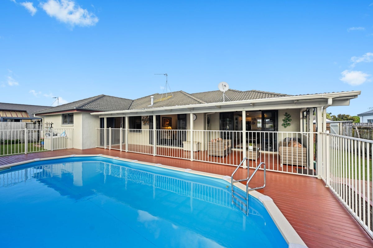 45 Edenpark Drive, Rototuna North, Hamilton - Carousel 2