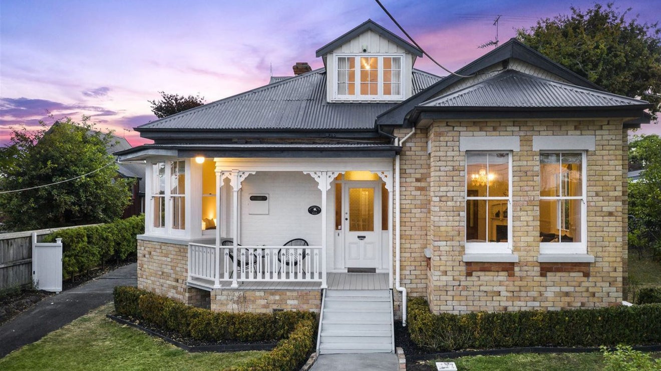 164 Hinemoa Street, Birkenhead, Auckland - Carousel 1