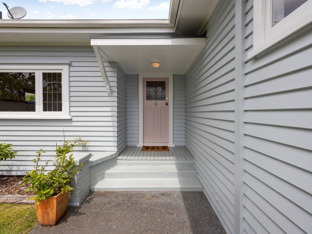 66 Naylor Street, Hamilton East, Hamilton - Carousel 2