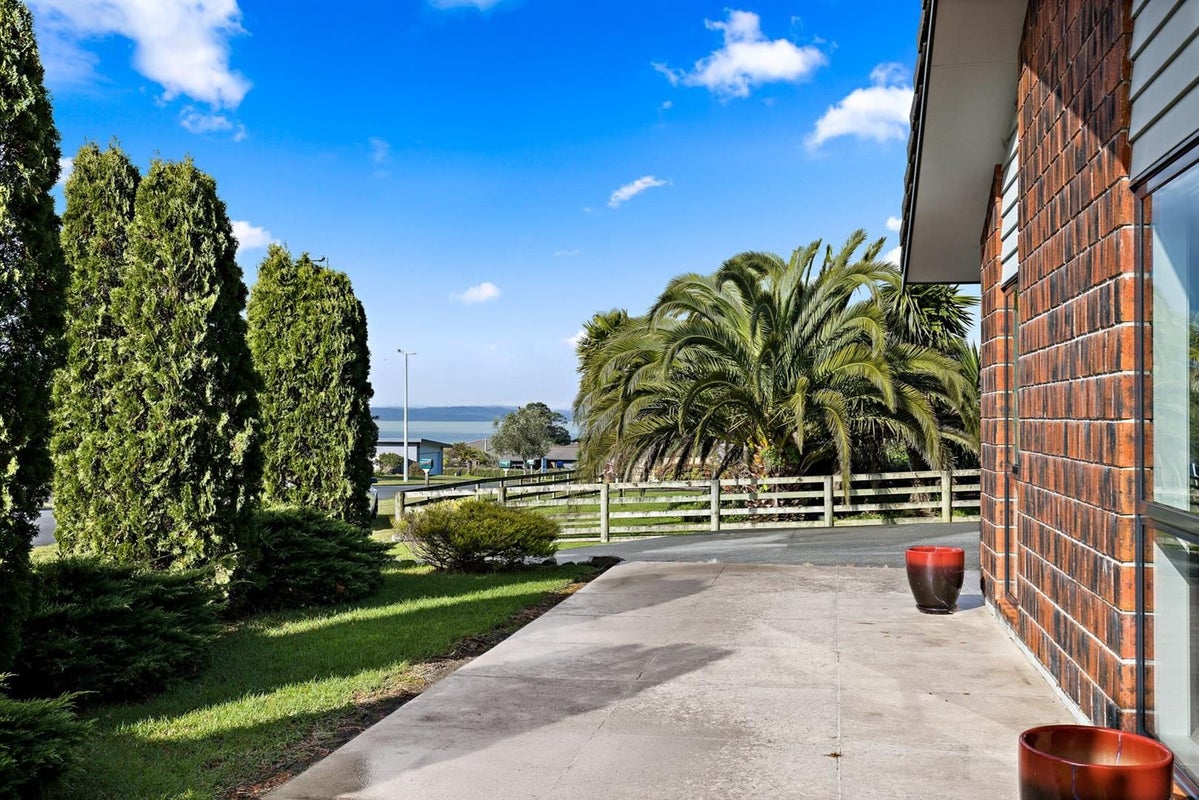 5 Omana Avenue, Helensville - Carousel 29