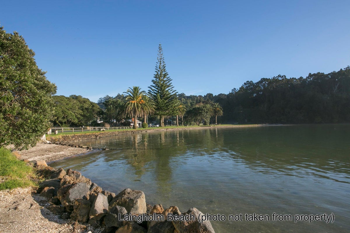 91 Warner Park Avenue, Laingholm, Auckland - Carousel 2