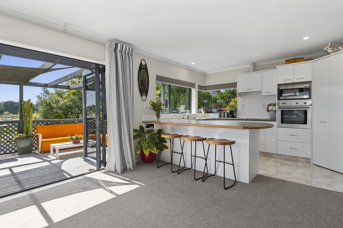 23 Bodiam Place, Bethlehem, Tauranga - Carousel 1