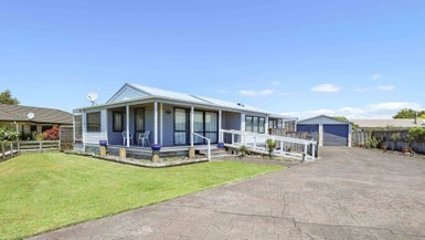 12 Walton Place, Ngatea, Ngatea - Carousel 1