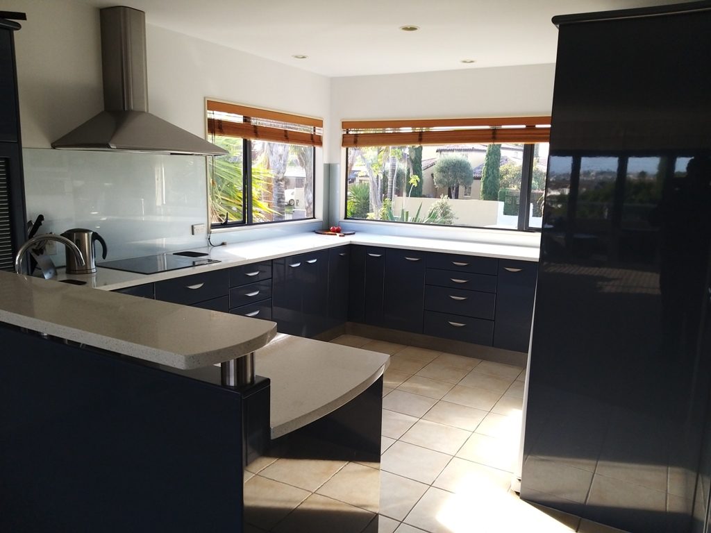 63 Quedley Court, Eastern Beach, Auckland - Carousel 2
