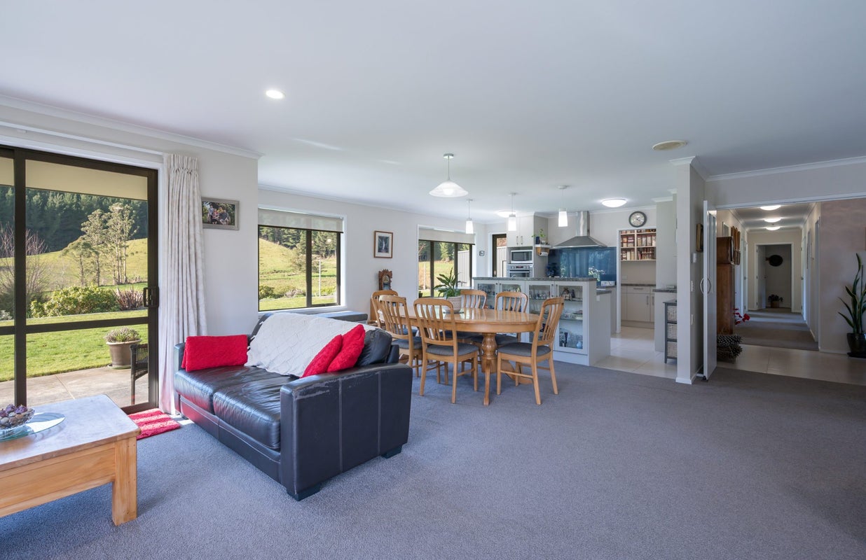 21 Serpentine River Road, Aniseed Valley, Richmond - Carousel 2
