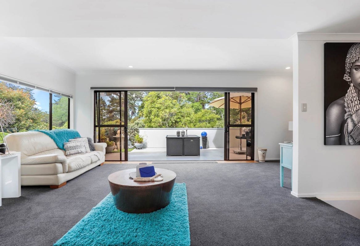 43 Vintage Drive, Henderson, Auckland - Carousel 2