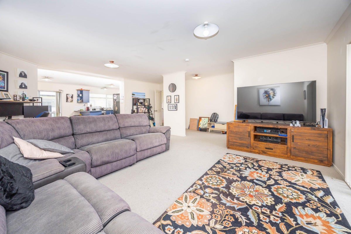 6 Tupe Lane, Huntington, Hamilton - Carousel 2